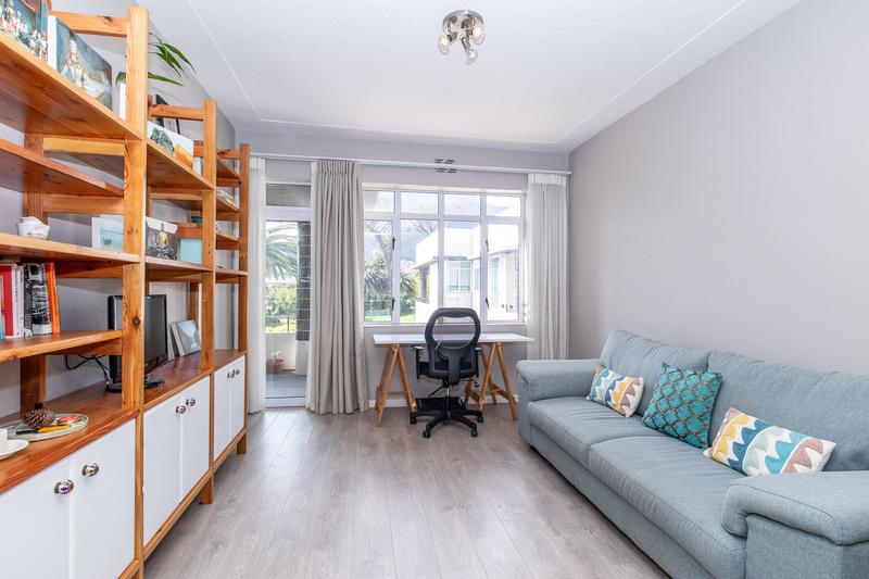 1 Bedroom Property for Sale in Gardens Western Cape